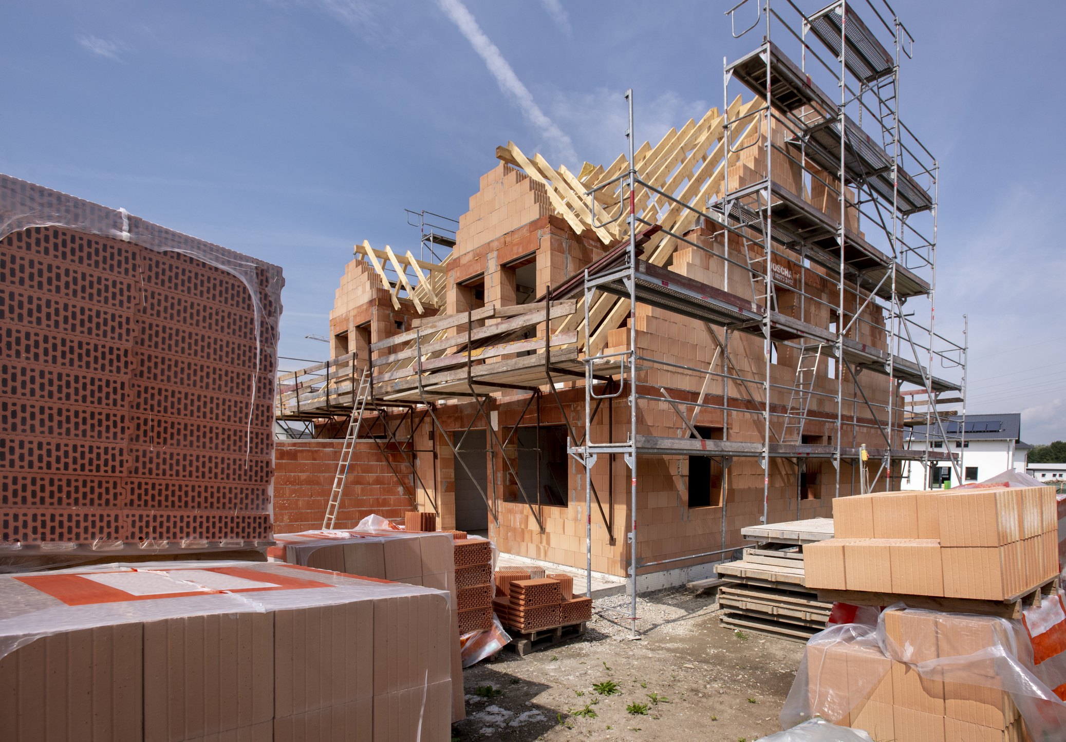 Baustelle-Dach-Sanierung-Rohbau